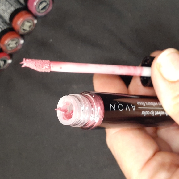 AVON Smooth velvet lip color - Picture 4 of 4